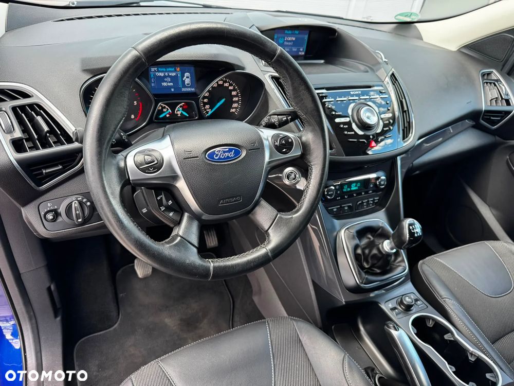 Ford Kuga 2.0 TDCi 4x4 Titanium - 6