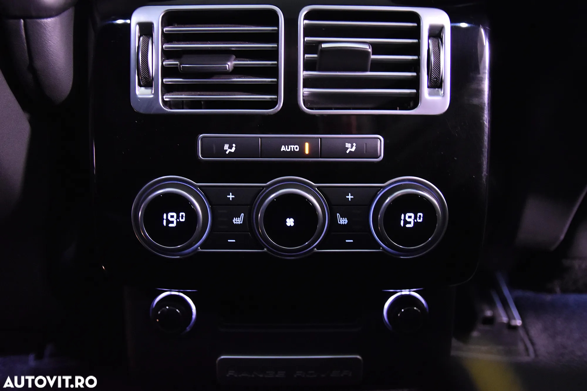 Land Rover Range Rover - 22