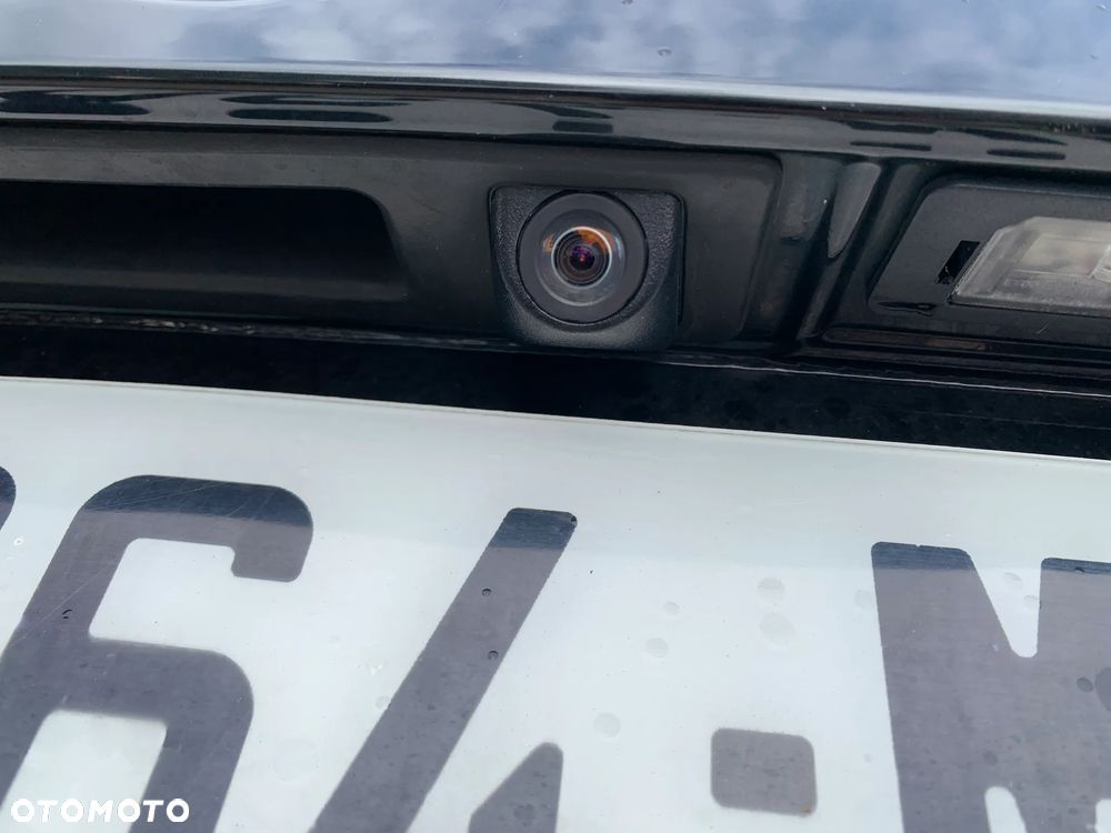 BMW Seria 5 525d - 10
