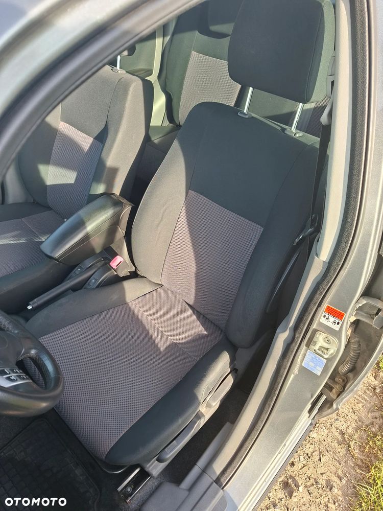 Suzuki SX4 1.9 DDiS 4WD GS / Premium - 11