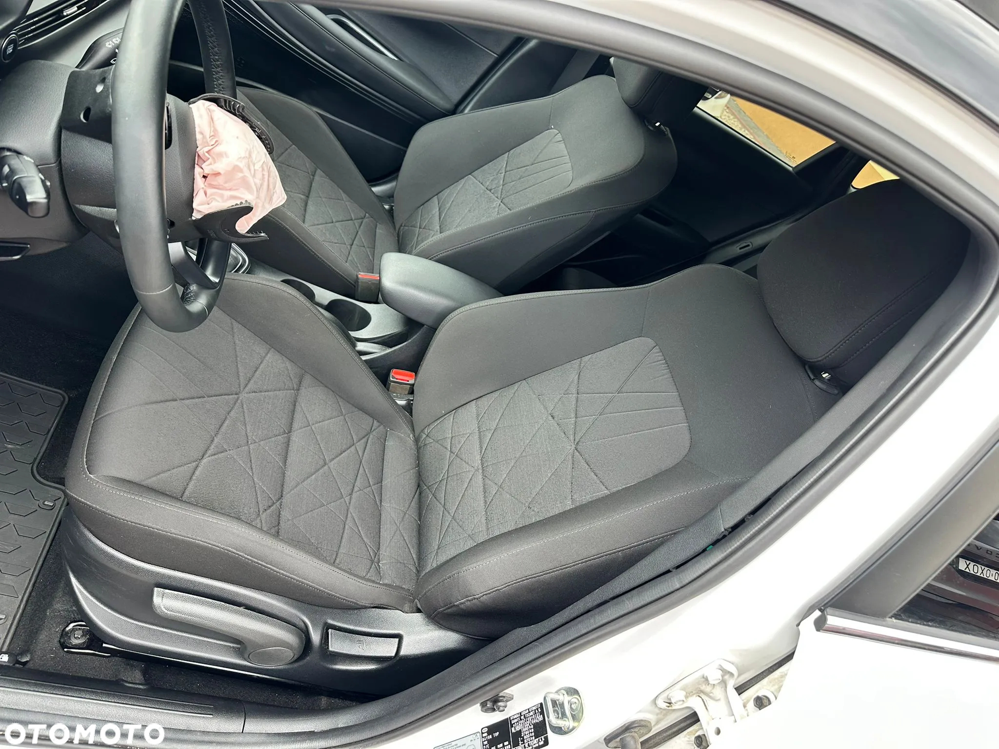 Hyundai Bayon 1.0 T-GDI 48V-Hybrid DCT Connect & Go - 6