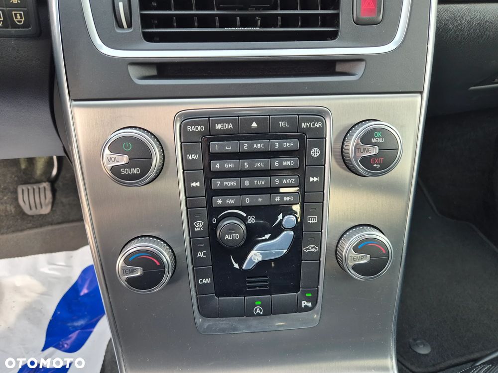 Volvo S60 D2 Momentum - 33