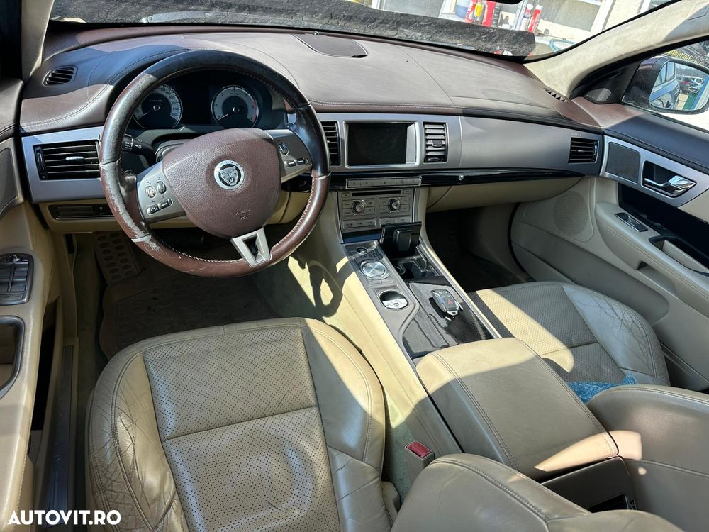 Dezmembrari Jaguar XF 3.0 Diesel - 6