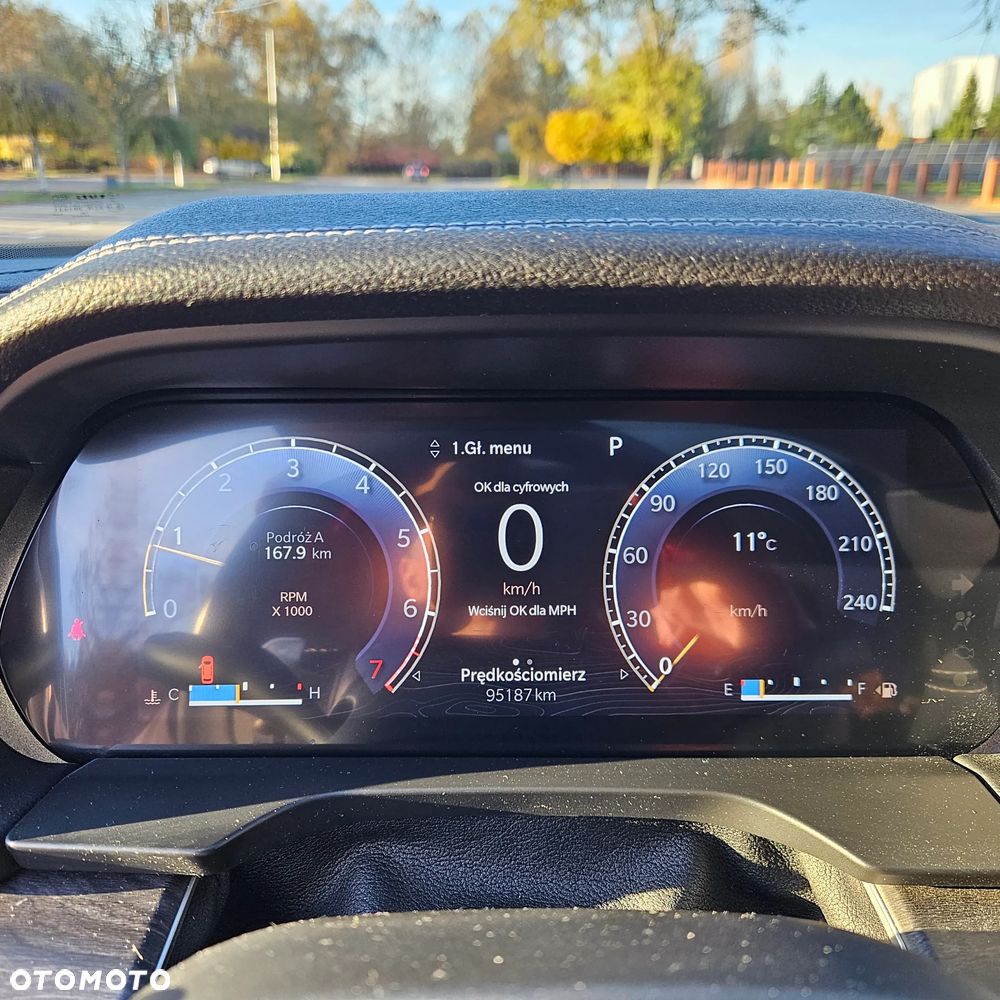 Jeep Grand Cherokee - 13