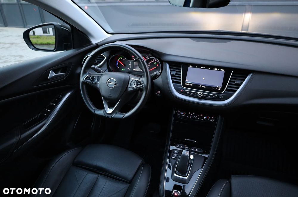 Opel Grandland X Plug-in-Hybrid4 1.6 DI Start/Stop Ultimate - 8