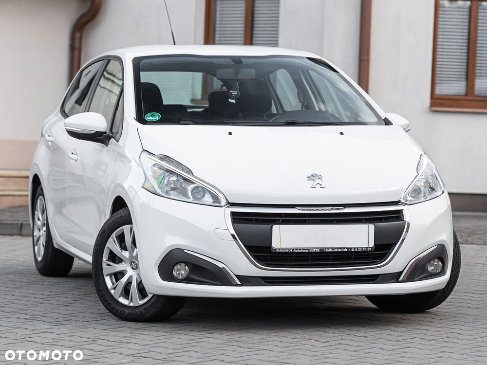 Peugeot 208 - 5