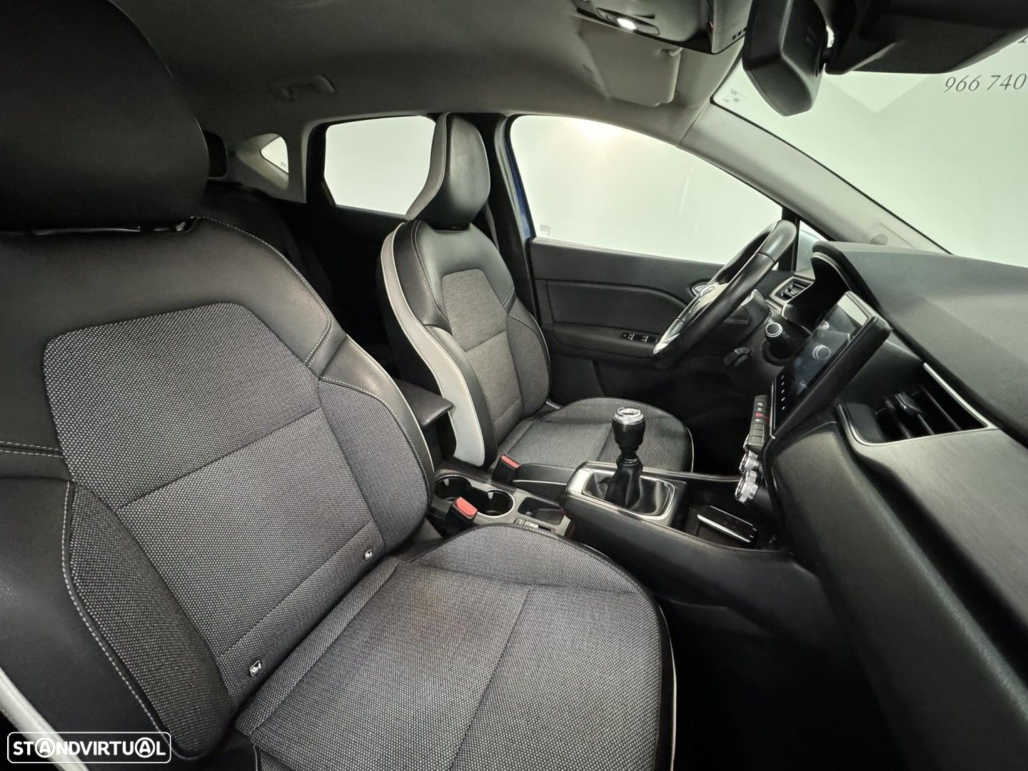 Renault Captur 1.0 TCe Exclusive - 12