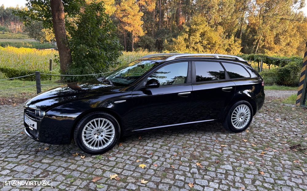 Alfa Romeo 159 Sportwagon 1.9 JTDm 16V Sportiva - 4