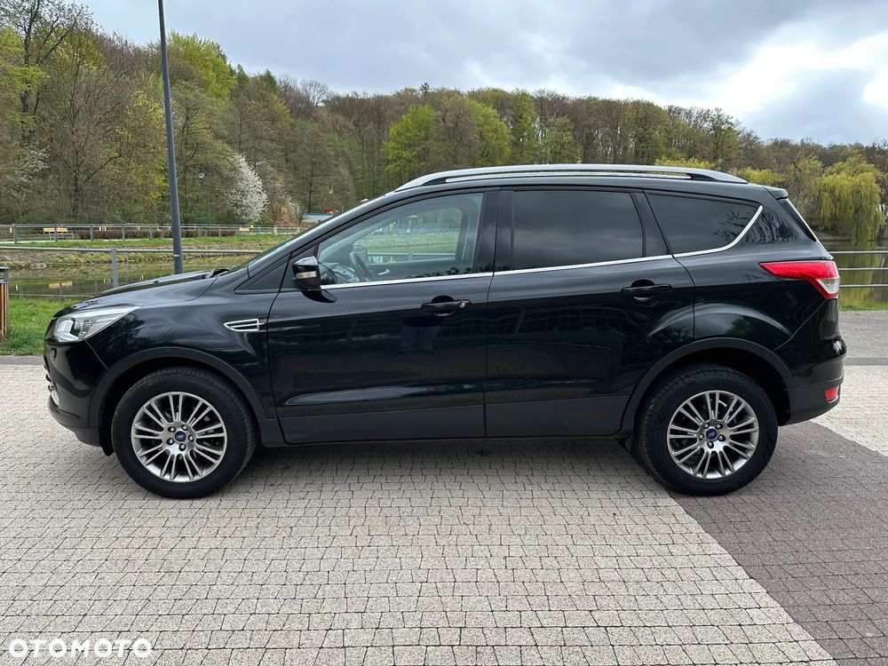 Ford Kuga 1.6 EcoBoost 2x4 Titanium - 6