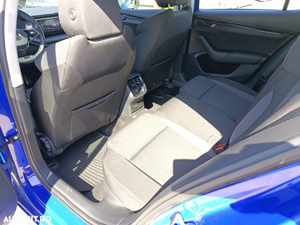 Skoda Octavia 2.0 TDI DSG Ambition - 7