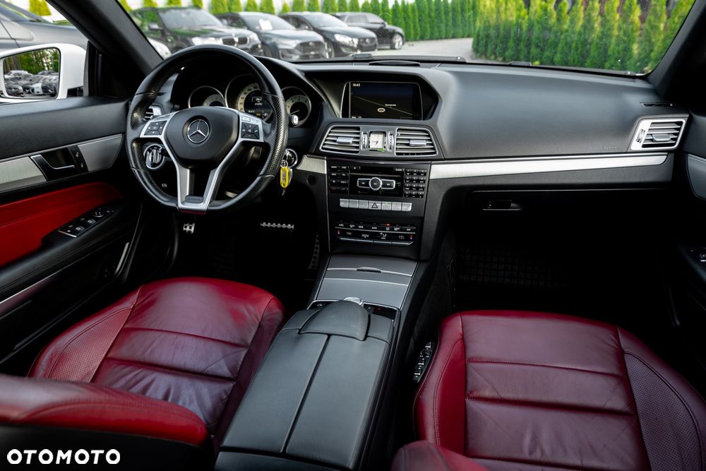 Mercedes-Benz Klasa E 250 7G-TRONIC - 25