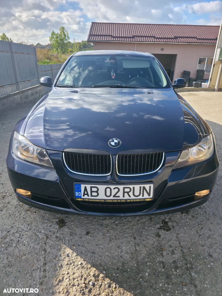 BMW Seria 3 320d Touring - 2