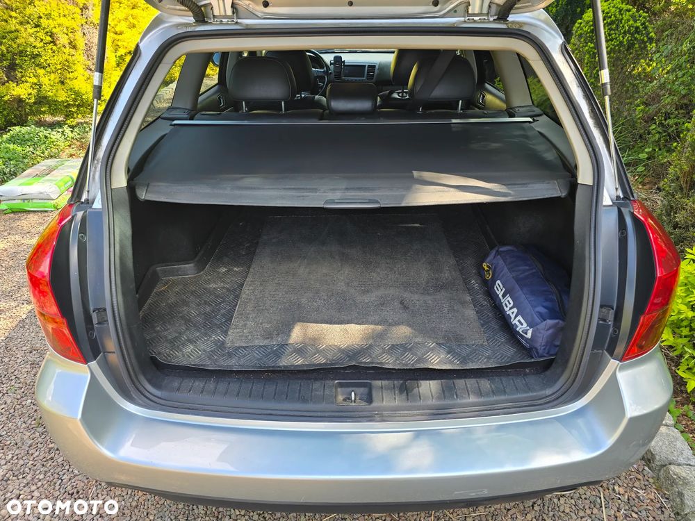 Subaru Outback 2.5i Comf AT - 16