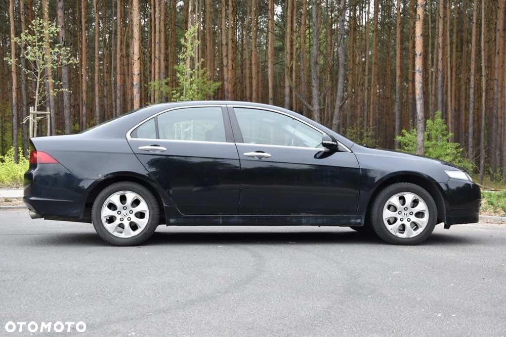 Honda Accord 2.0 Executive - 8