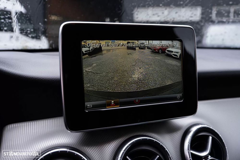 Mercedes-Benz CLA 180 d Shooting Brake - 17