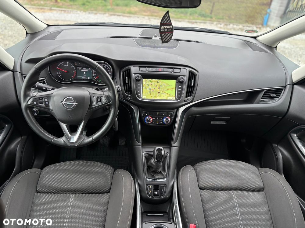 Opel Zafira - 13