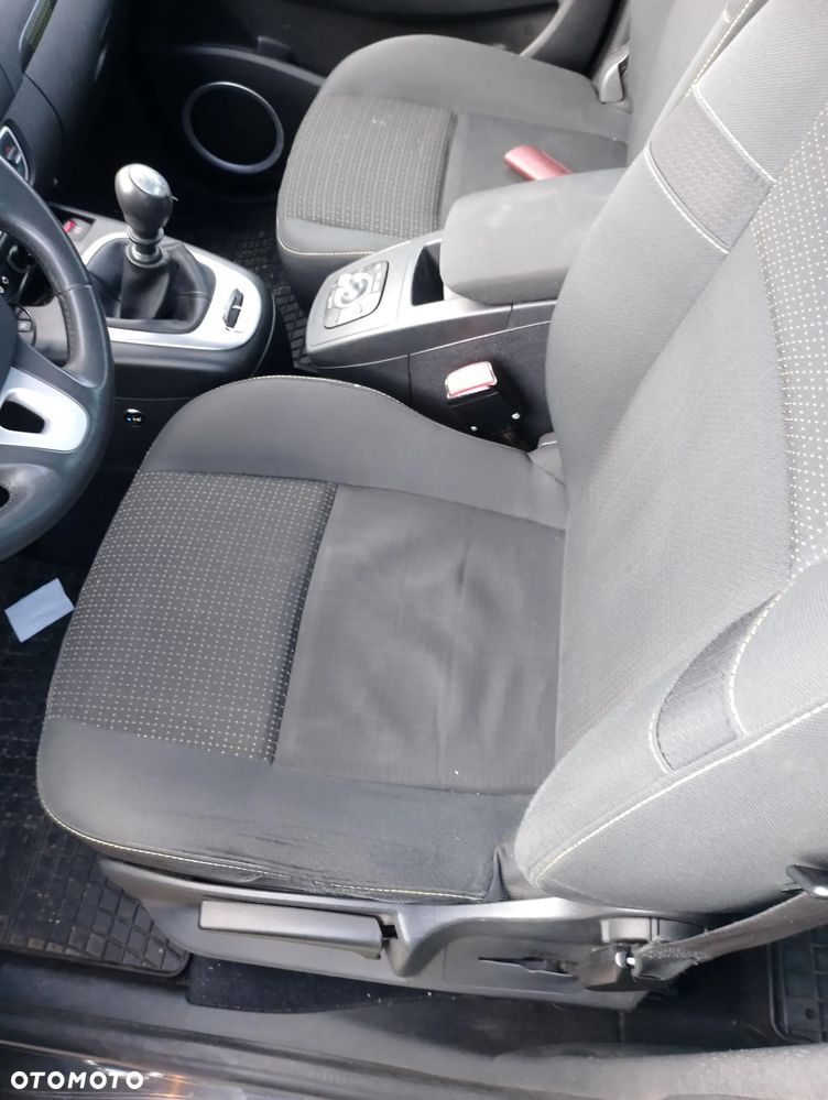 Renault Scenic dCi 130 FAP Dynamique - 9