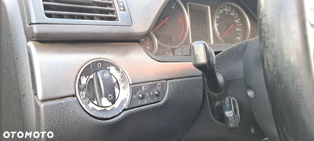 Audi A4 Avant 1.9 TDI - 23