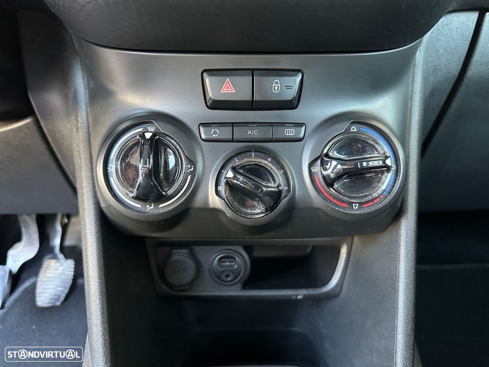 Peugeot 208 1.2 PureTech Style - 16