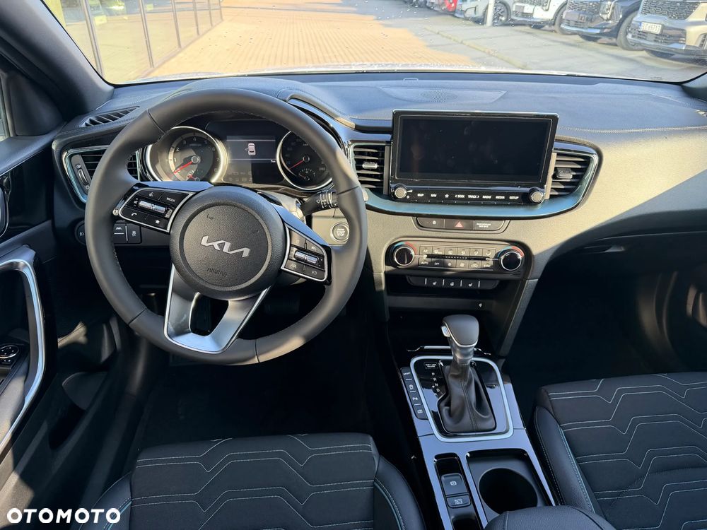 Kia XCeed 1.6 T-GDI Tribute DCT - 13