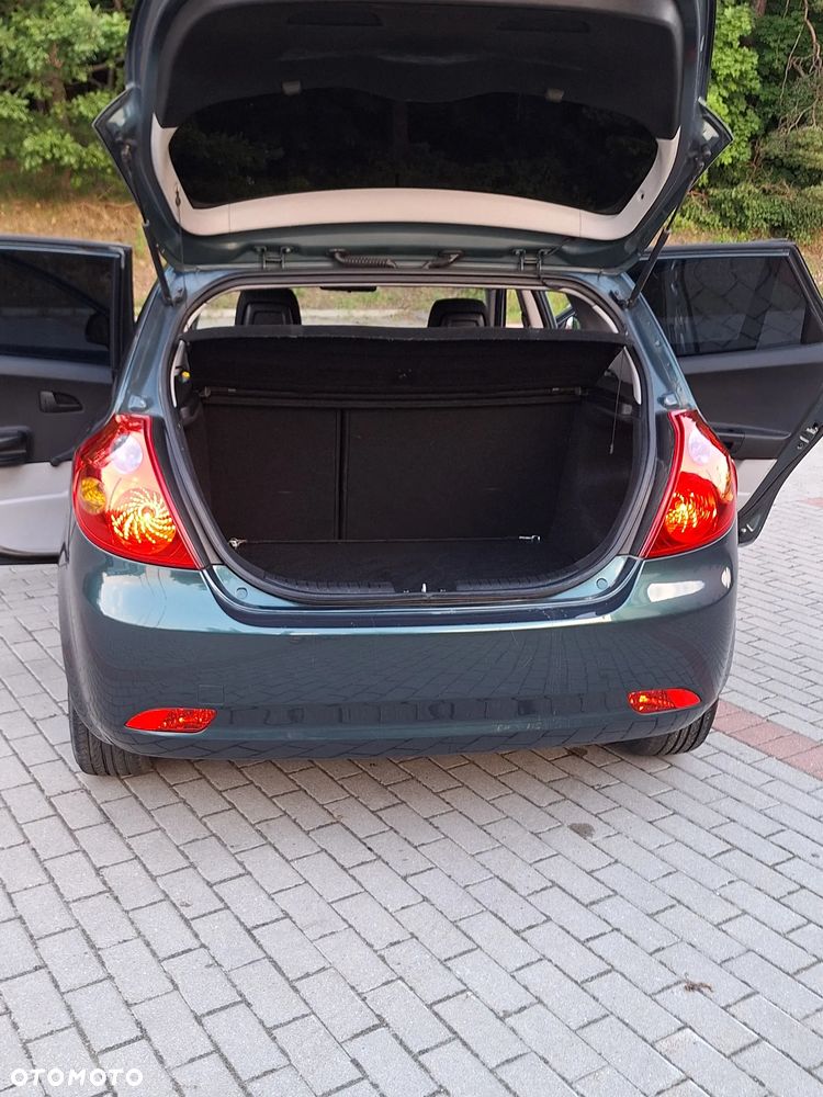 Kia Ceed 1.4 CVVT Attract - 15