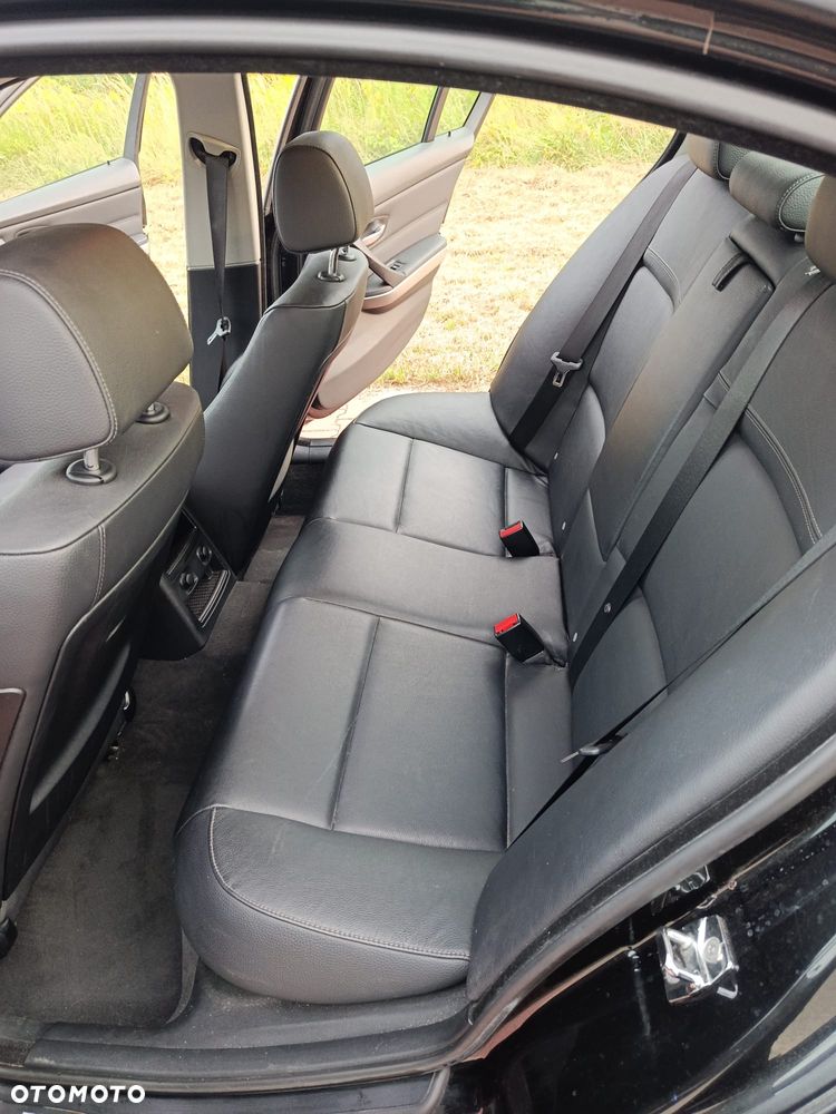 BMW Seria 3 - 22