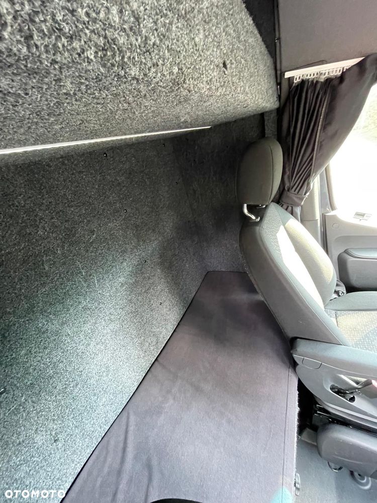 Mercedes-Benz SPRINTER - 10