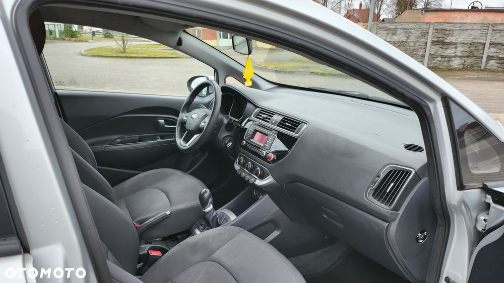 Kia Rio 1.4 crdi Business Line - 33