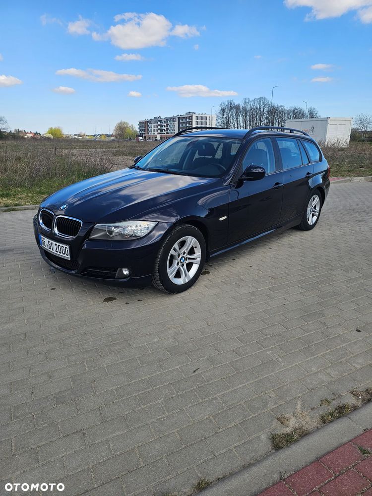 BMW Seria 3 318i Edition Exclusive - 1