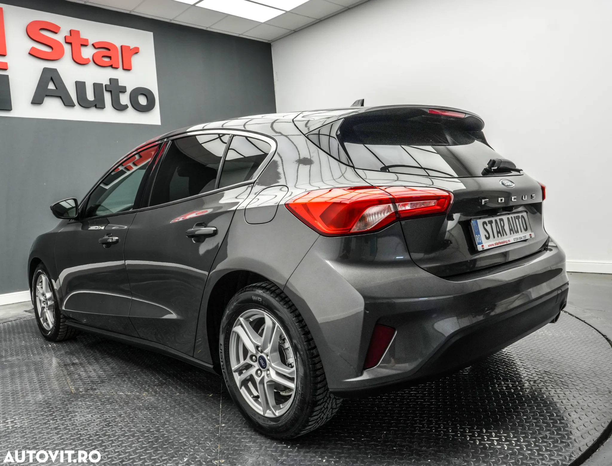 Ford Focus 1.0 EcoBoost Titanium - 4