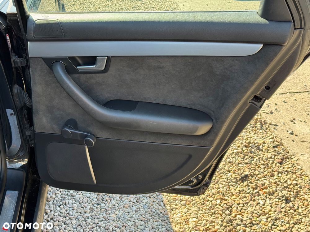 Audi A4 Avant 2.0 TDI DPF multitronic - 26