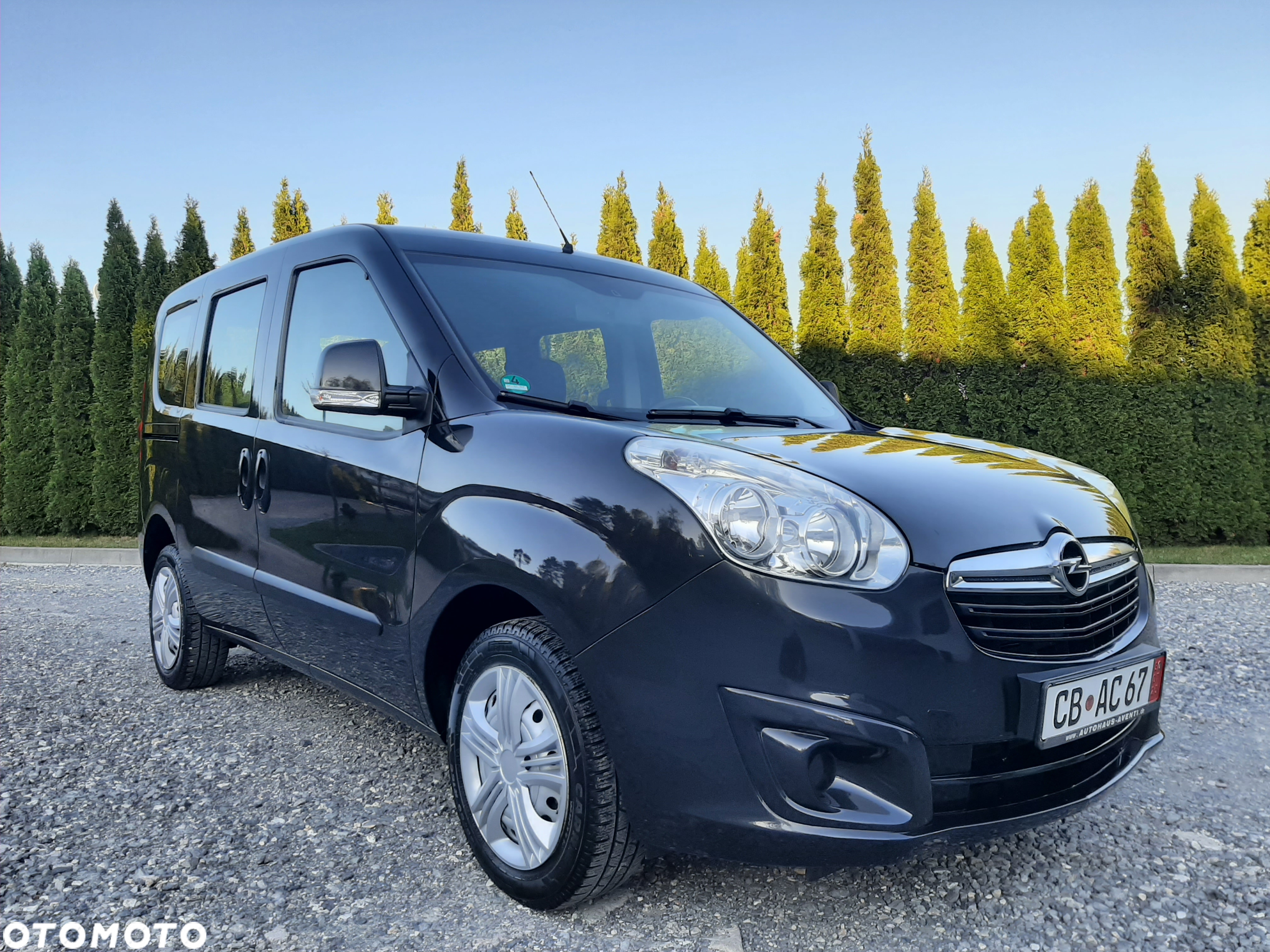 Opel Combo Tour 1.4 Cosmo - 3