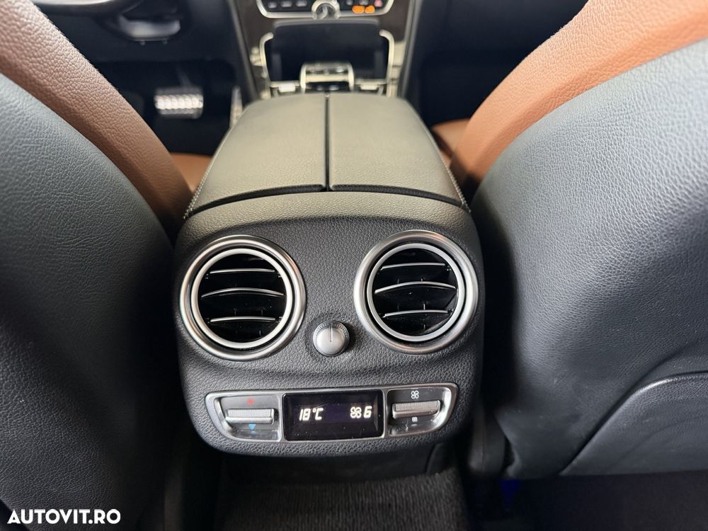 Mercedes-Benz C 220 d 4Matic 9G-TRONIC AMG Line - 14