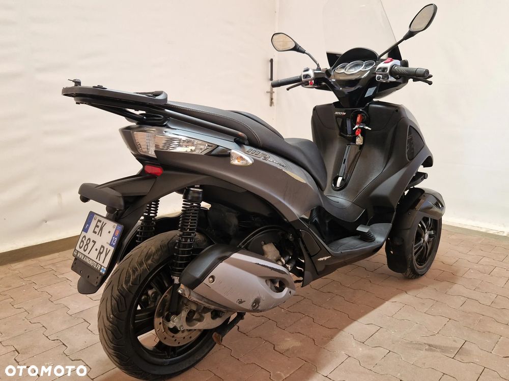 Piaggio MP-3 - 6