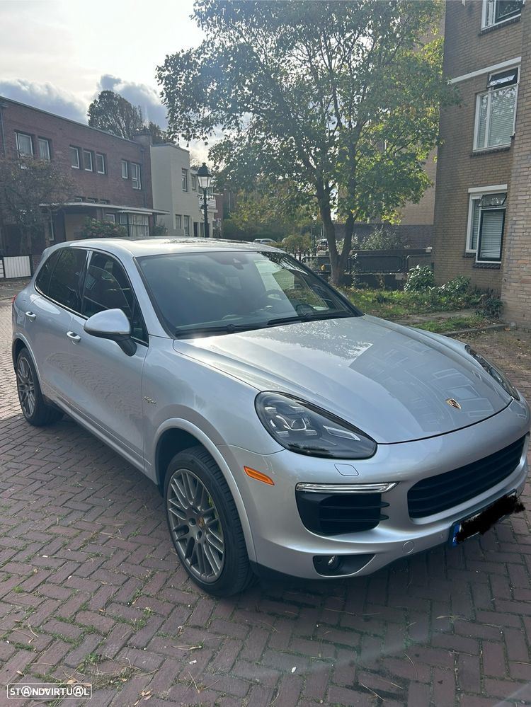 Porsche Cayenne S E-Hybrid Platinum Edition - 2