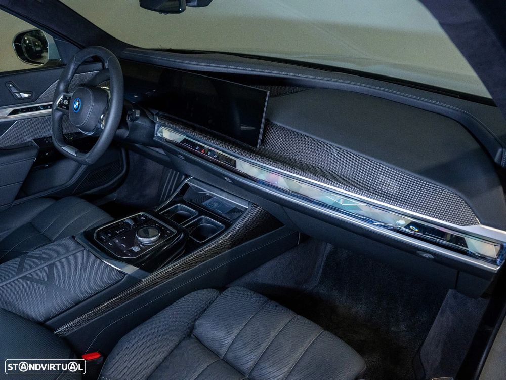 BMW i7 eDrive50 - 6