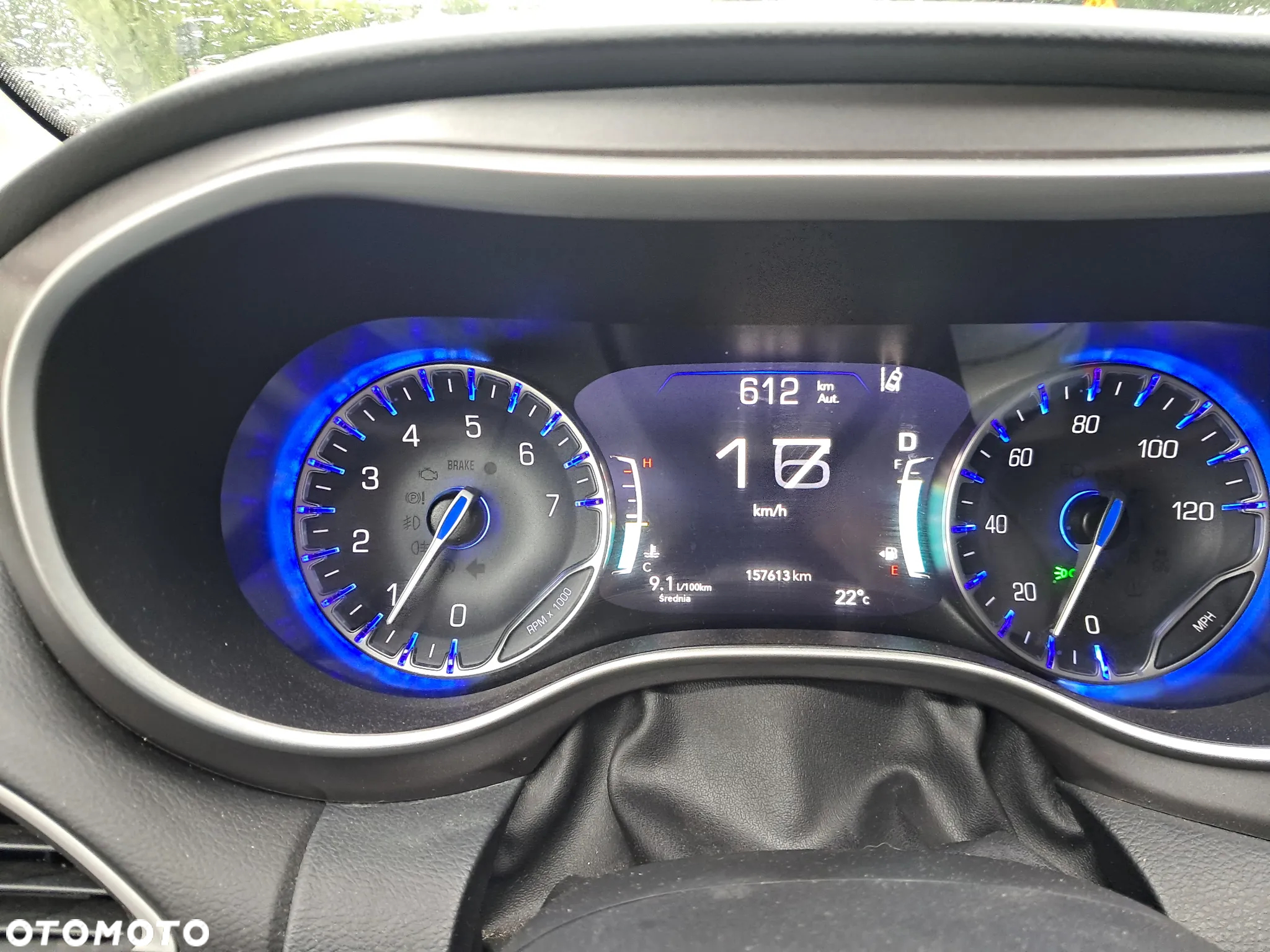 Chrysler Pacifica - 30