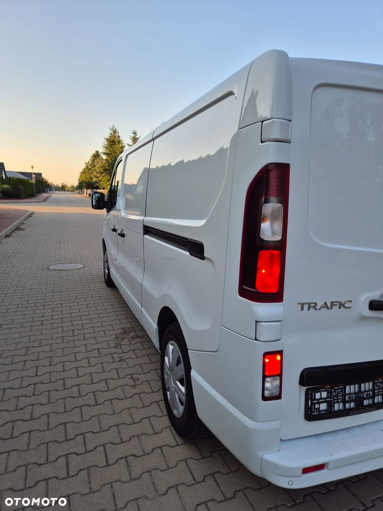 Renault Trafic 2019r Long 2xDrzwi Navi Super Stan - 8