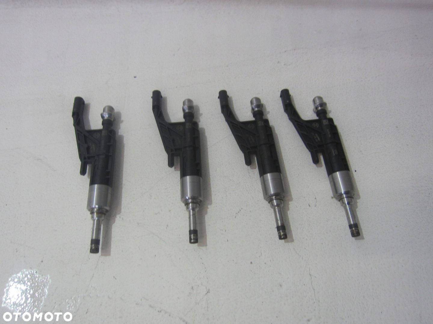 BMW X1 F48 F20 F30 G30 G01 WTRYSK WTRYSKIWACZ PALIWA B46 2.0 13538625396 - 1
