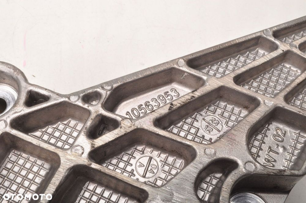 MG HS 1.5T 16V 162KM ŁAPA WSPORNIK KLIMATYZACJI  10563953 2024R LIFT - 4