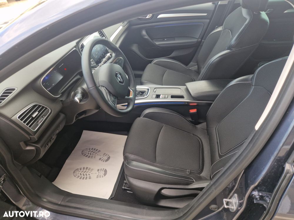 Renault Megane TCe 140 EDC GPF Zen - 10