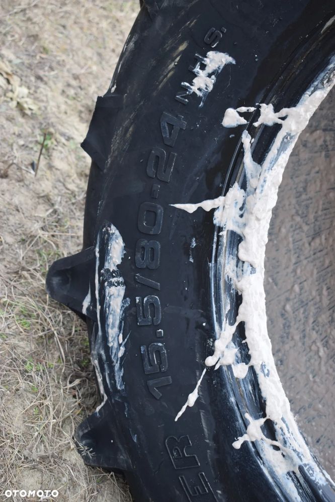 Opona/ opony 15.5/80 R24 400/80 R24 Michelin Solideal - 9