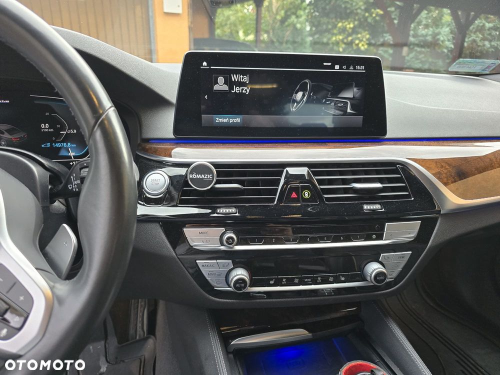 BMW Seria 5 530i xDrive mHEV M Sport sport - 12