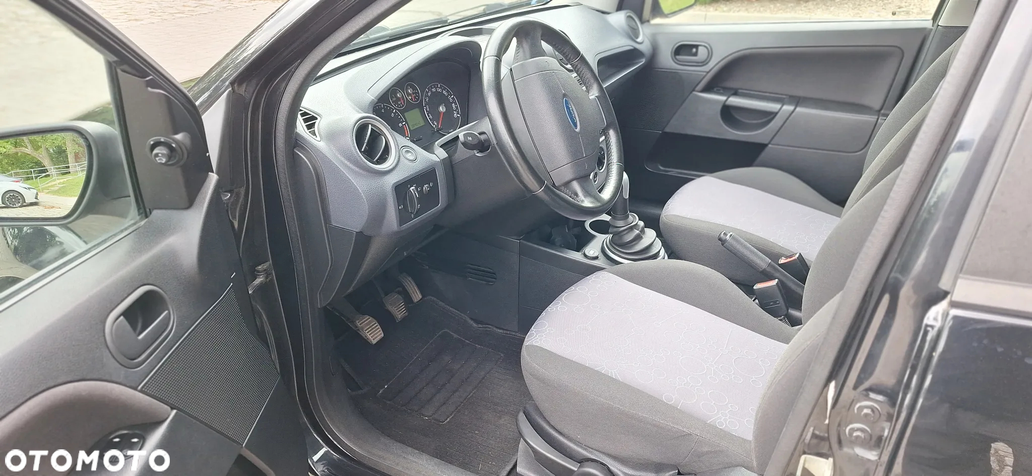 Ford Fiesta 1.4 - 6