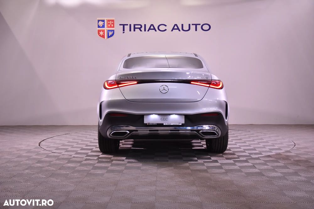 Mercedes-Benz GLC 300 e 4MATIC - 4