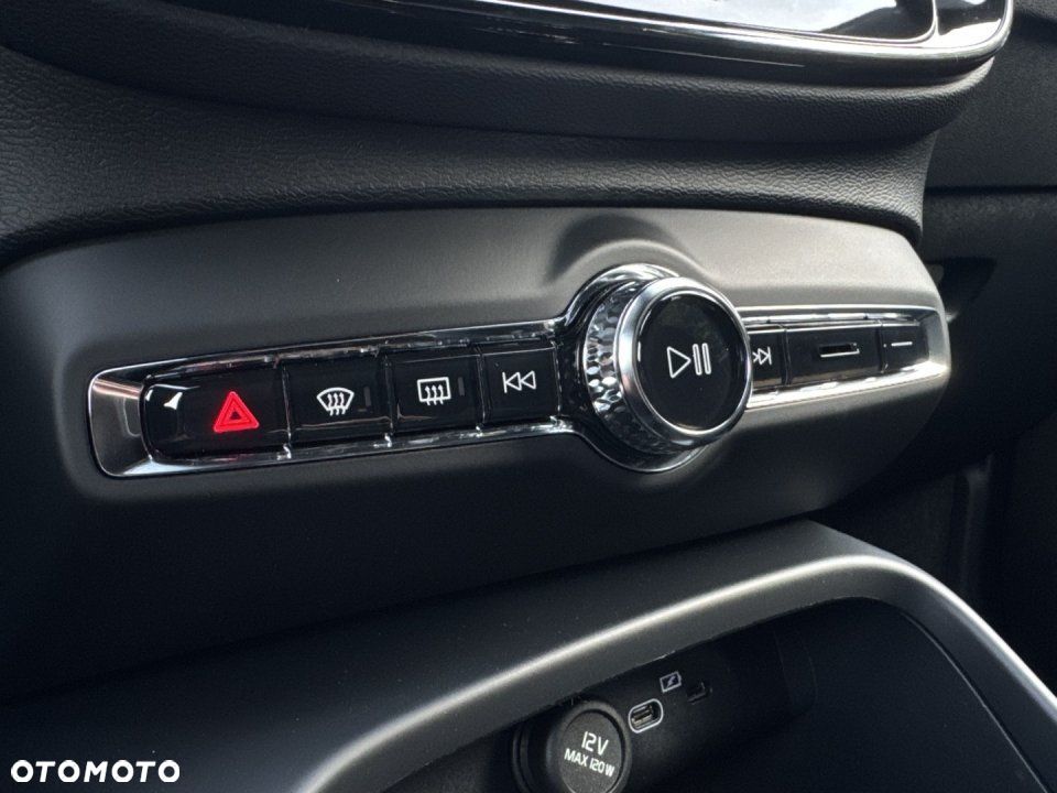 Volvo XC 40 - 28