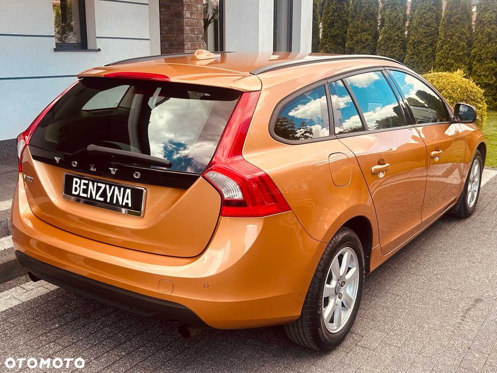 Volvo V60 T3 Edition Pro - 18