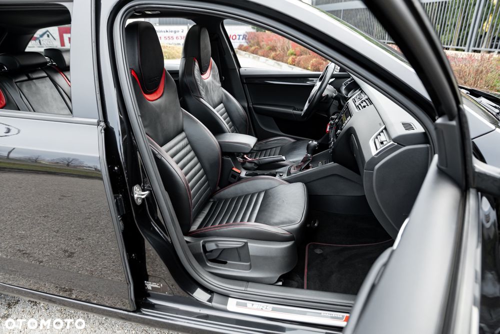 Skoda Octavia 2.0 TDI RS Challenge DSG - 24