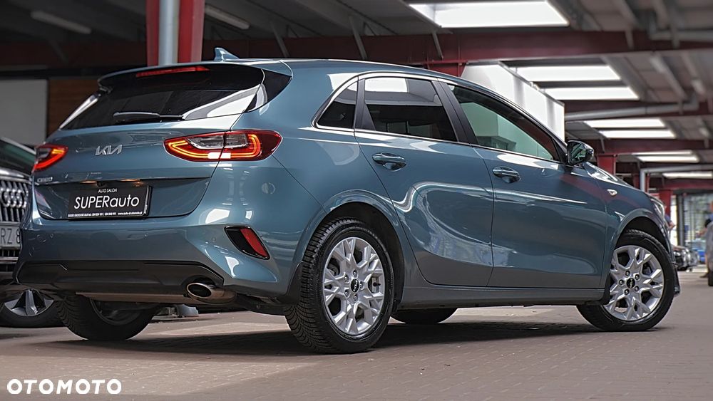 Kia Ceed 1.5 T-GDI M - 12