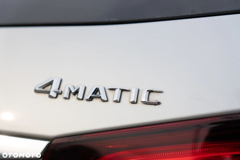 Mercedes-Benz Klasa E - 18